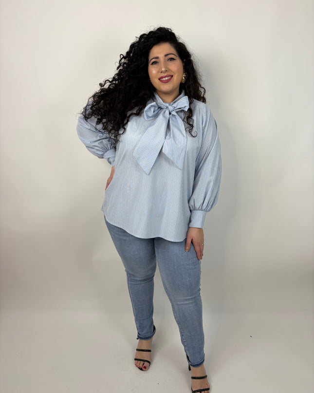 Camicia con Fiocco 02