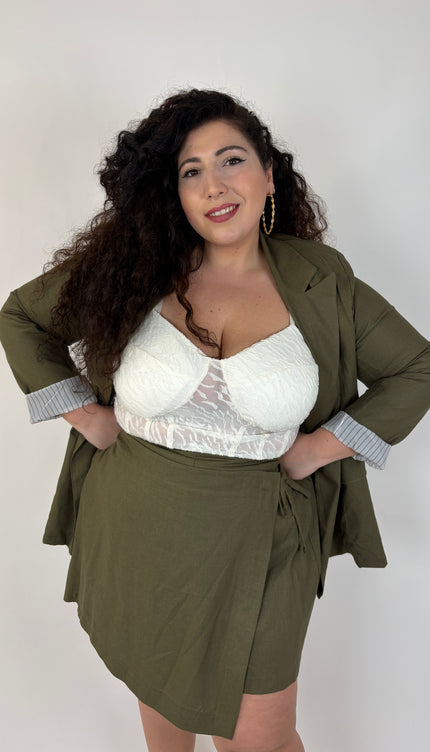 Tailleur in Lino Con Pantagonna