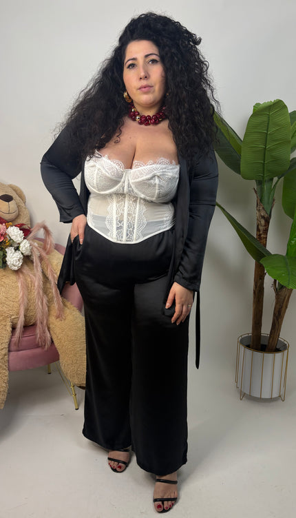 Tailleur in Raso con Spalline