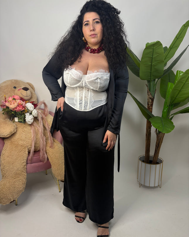 Tailleur in Raso con Spalline