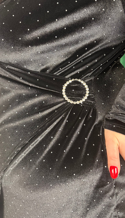 Abito Brillantini e gioiello