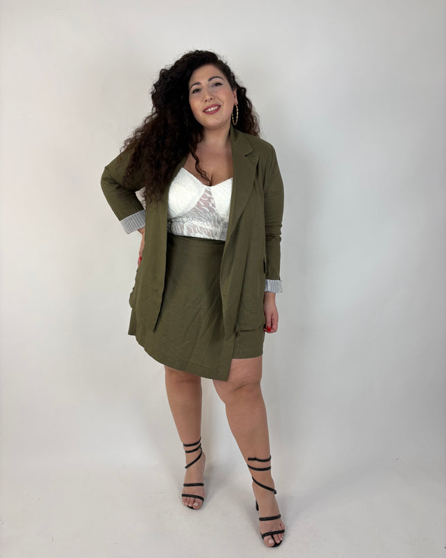 Tailleur in Lino Con Pantagonna