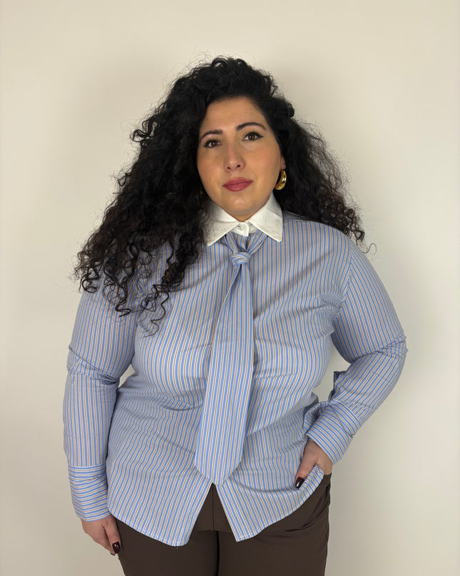 Camicia Mindy con cravatta