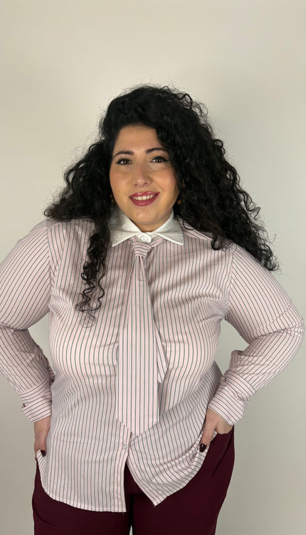 Camicia Mindy con cravatta