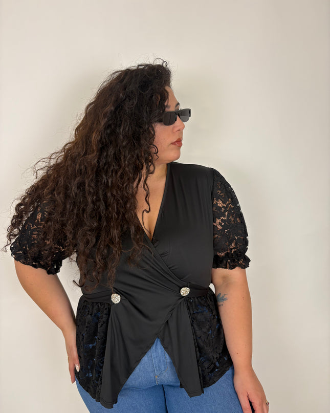 Maglia doppio Bottone Con Merletto